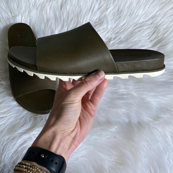 Women’s Sorel Decon slide Green - Picture 2 of 5